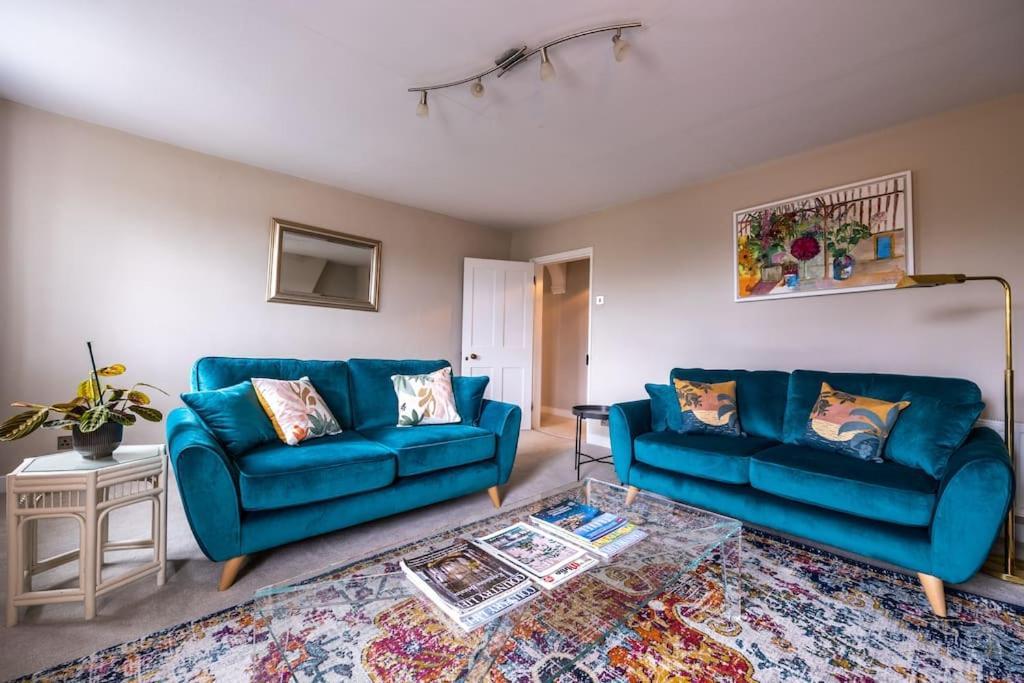 Beautiful & Spacious Retreat In Winchester Bagian luar foto